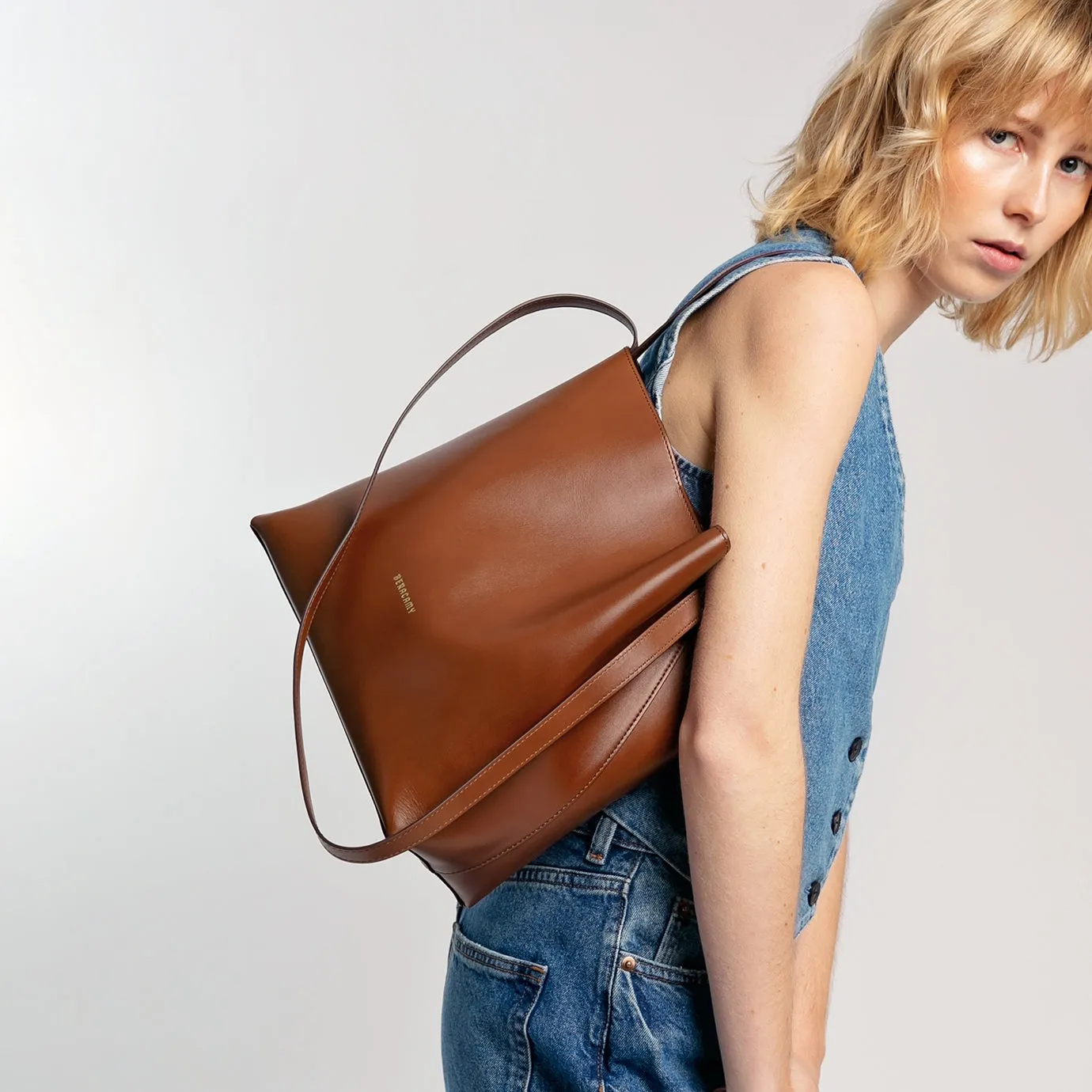 ALBERTA Shoulder Bag - Olive