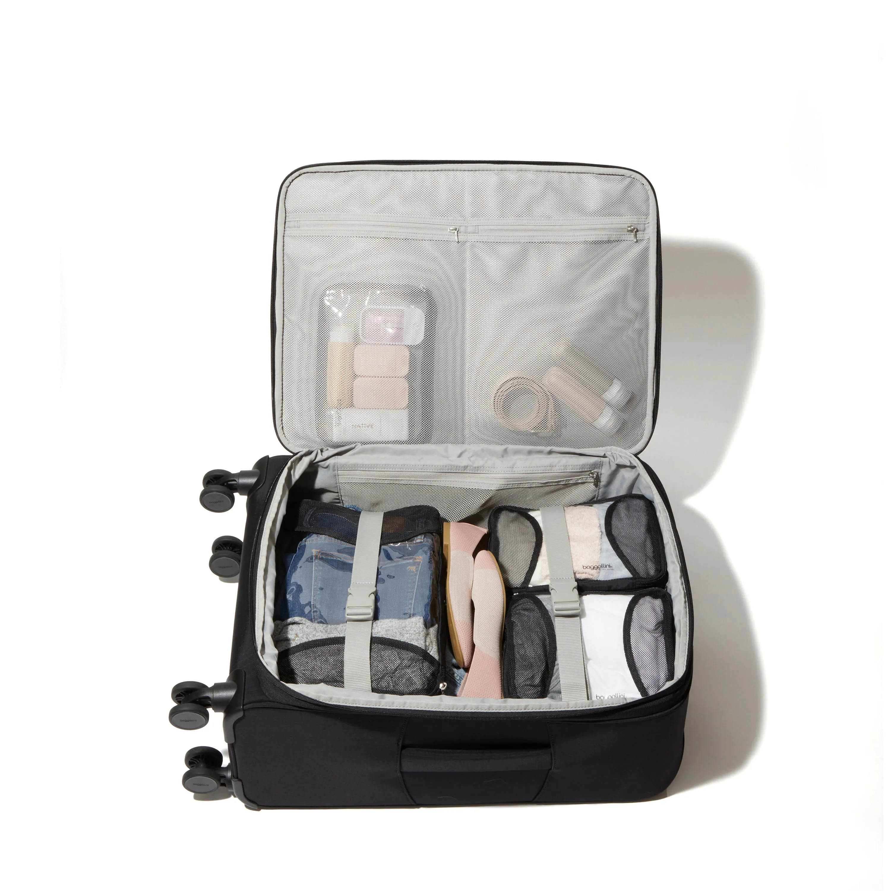 baggallini 26" Large Checked Luggage with Expansion