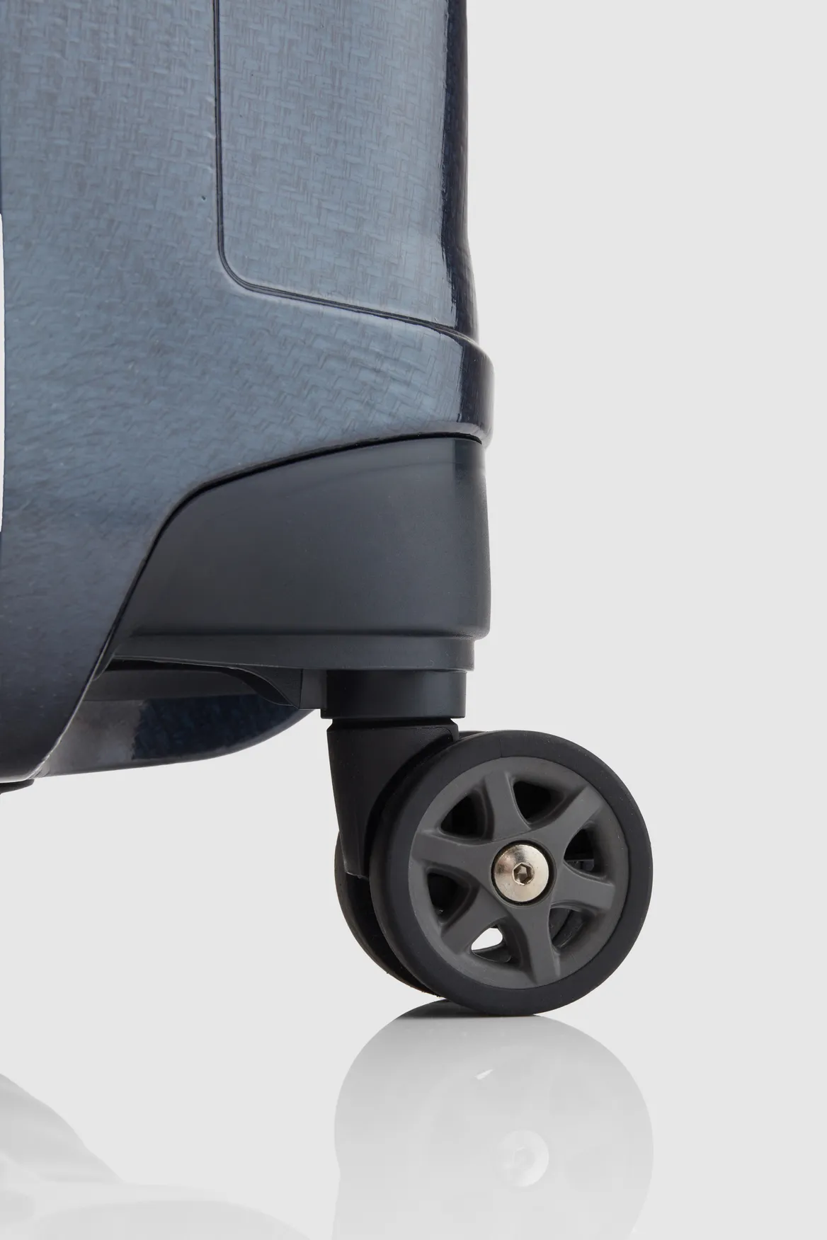 C-Lite Check-In 81cm Suitcase