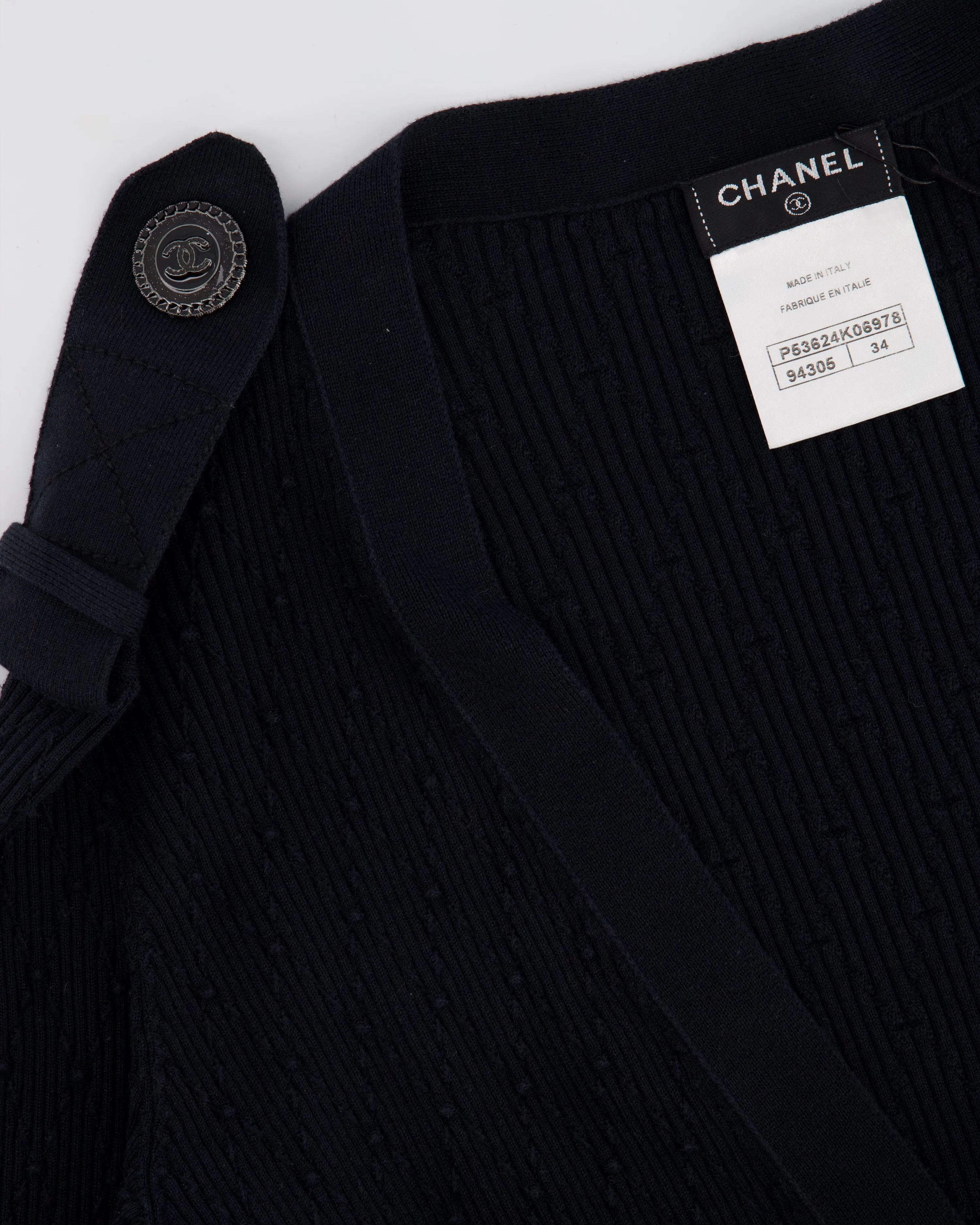 Chanel 16P Black Ribbed Cardigan with Shoulder Button Detail FR 34 (UK 6) RRP ??2,450