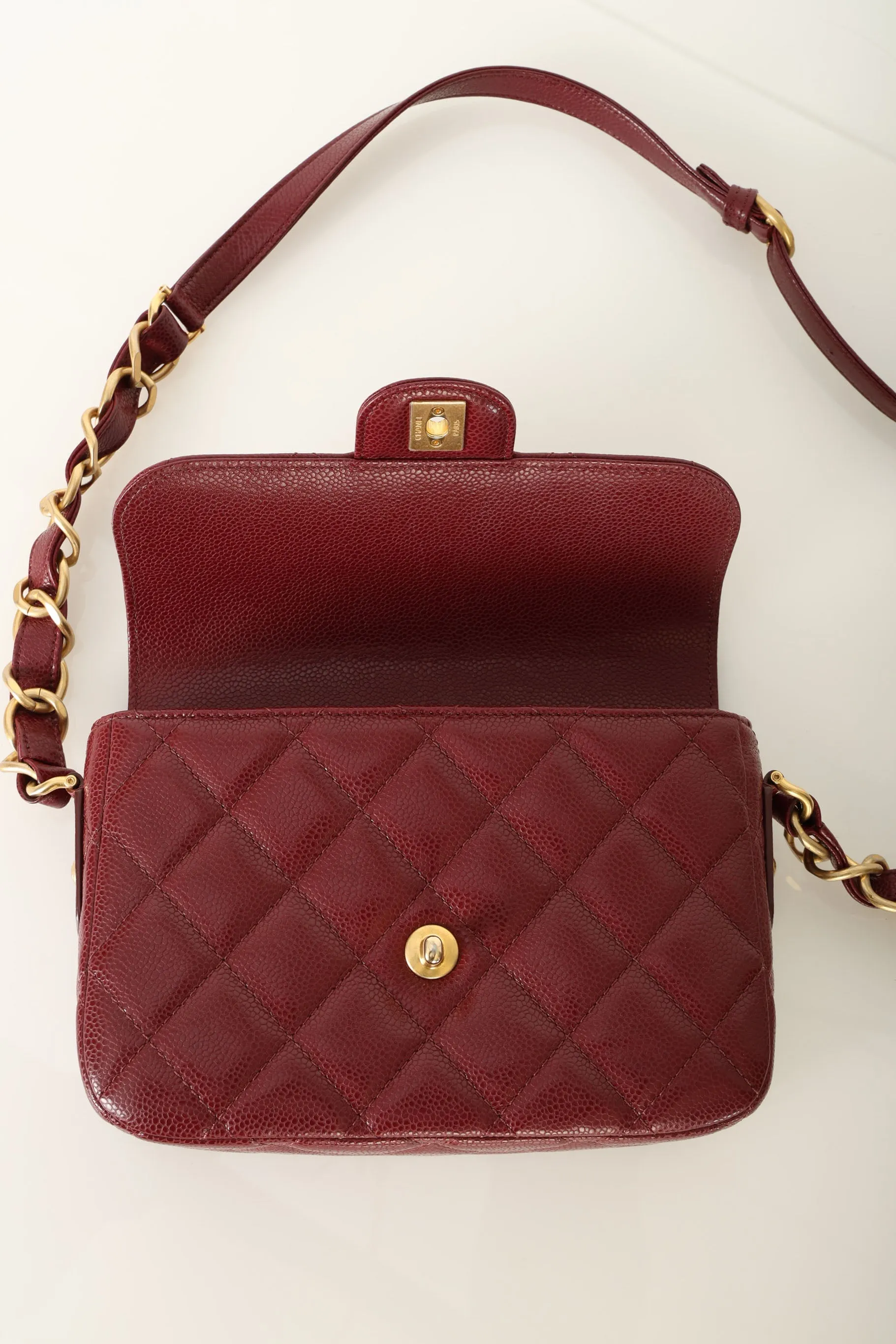 Chanel 2022 Caviar Chain Shoulder Bag