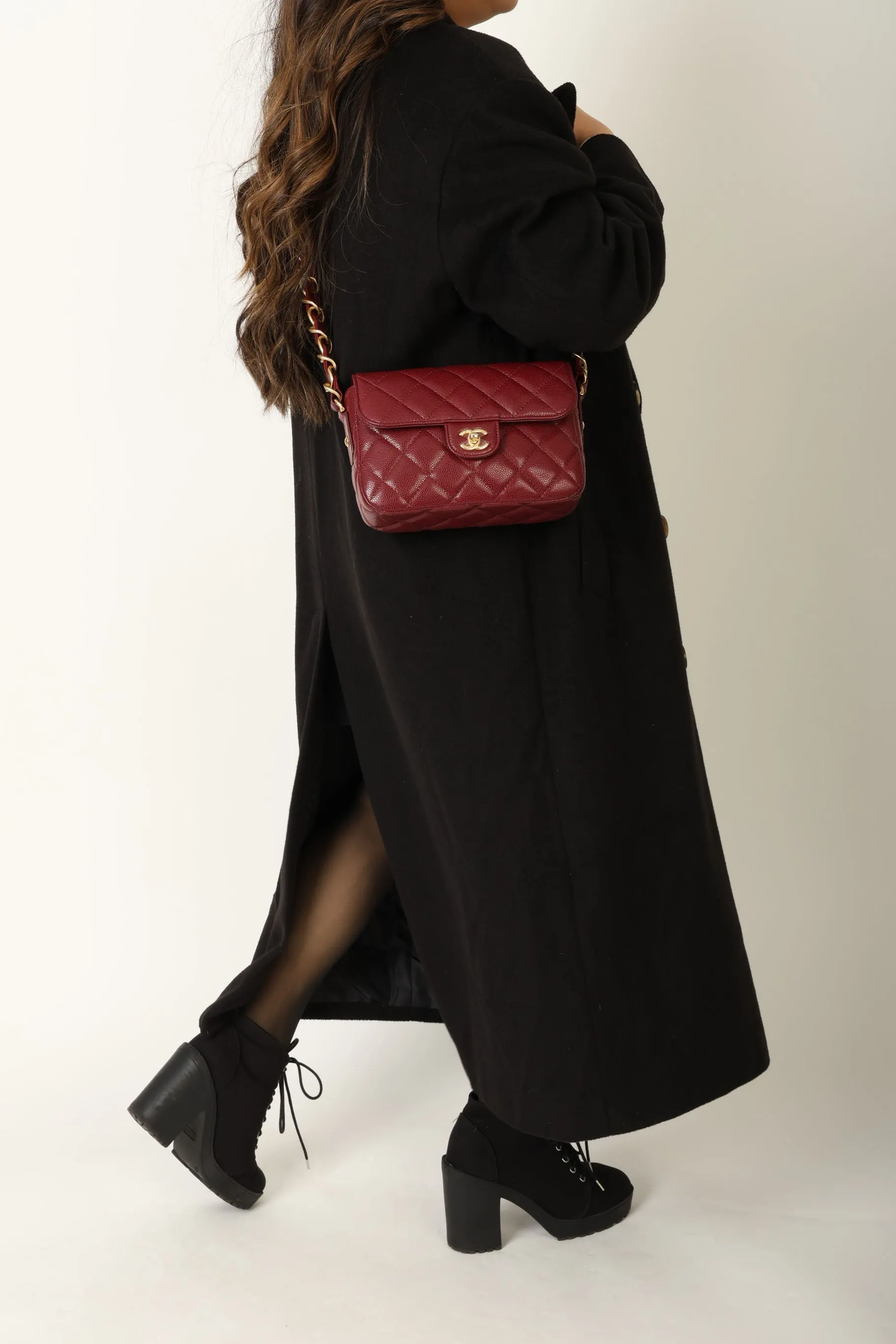 Chanel 2022 Caviar Chain Shoulder Bag