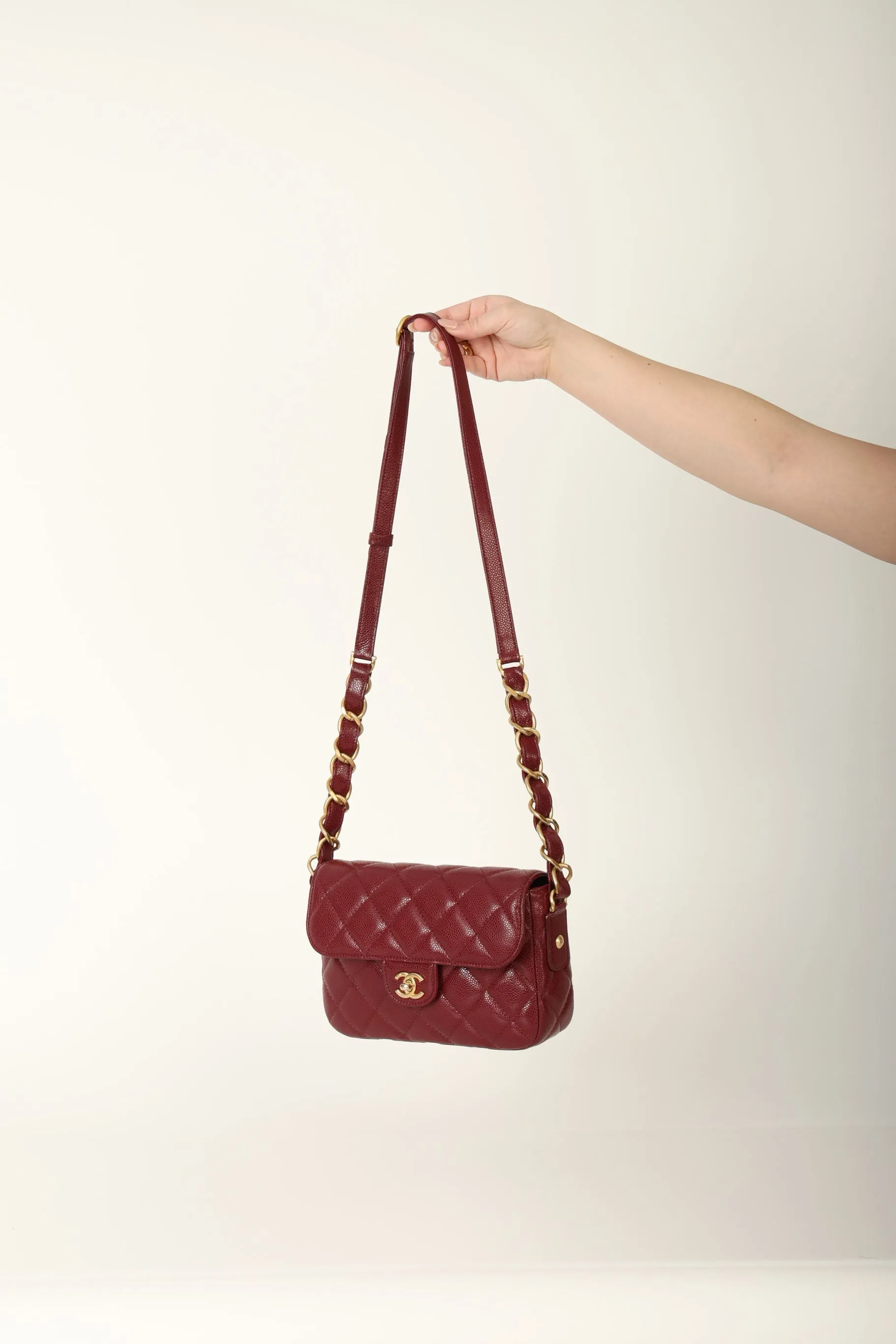Chanel 2022 Caviar Chain Shoulder Bag