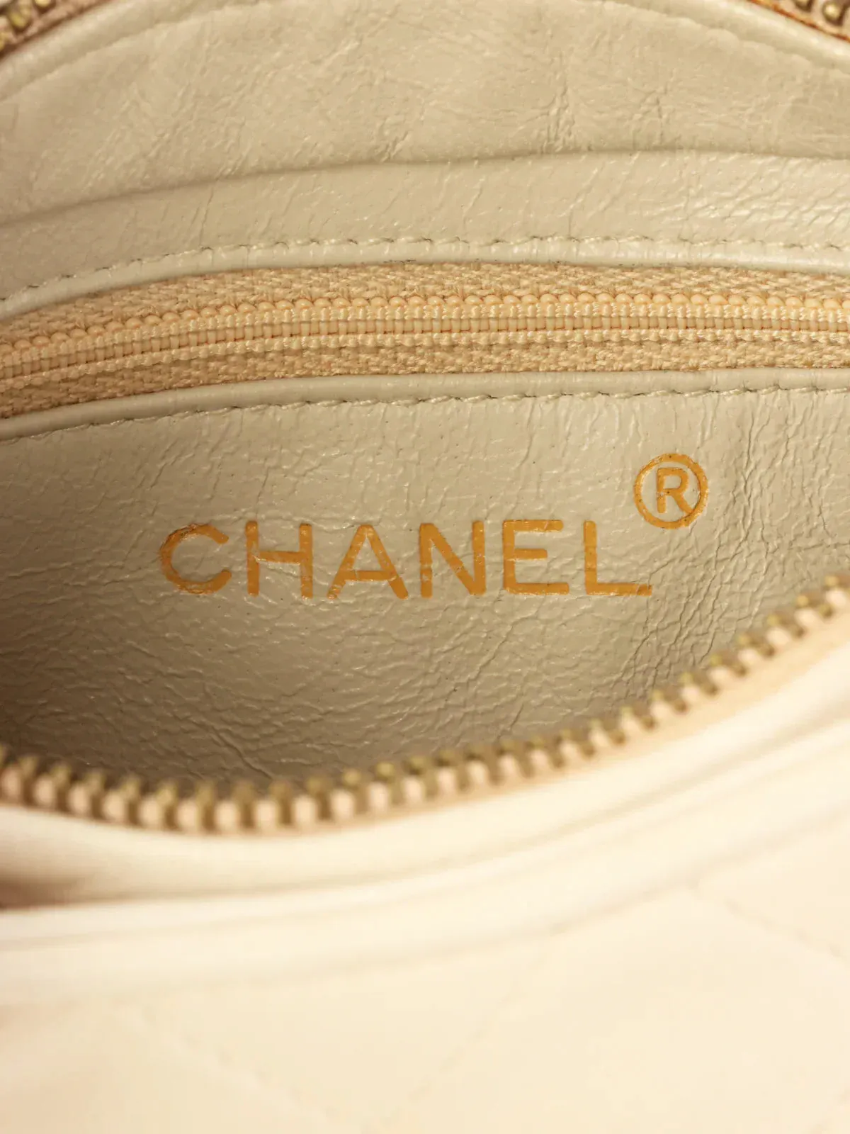 CHANEL Around 1990 Made Cc Mark Stitch Tassel Design Shoulder Bag White