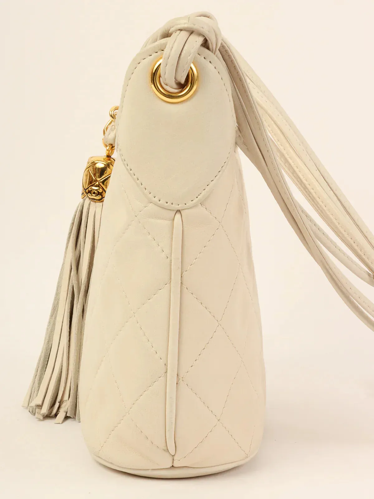 CHANEL Around 1990 Made Cc Mark Stitch Tassel Design Shoulder Bag White