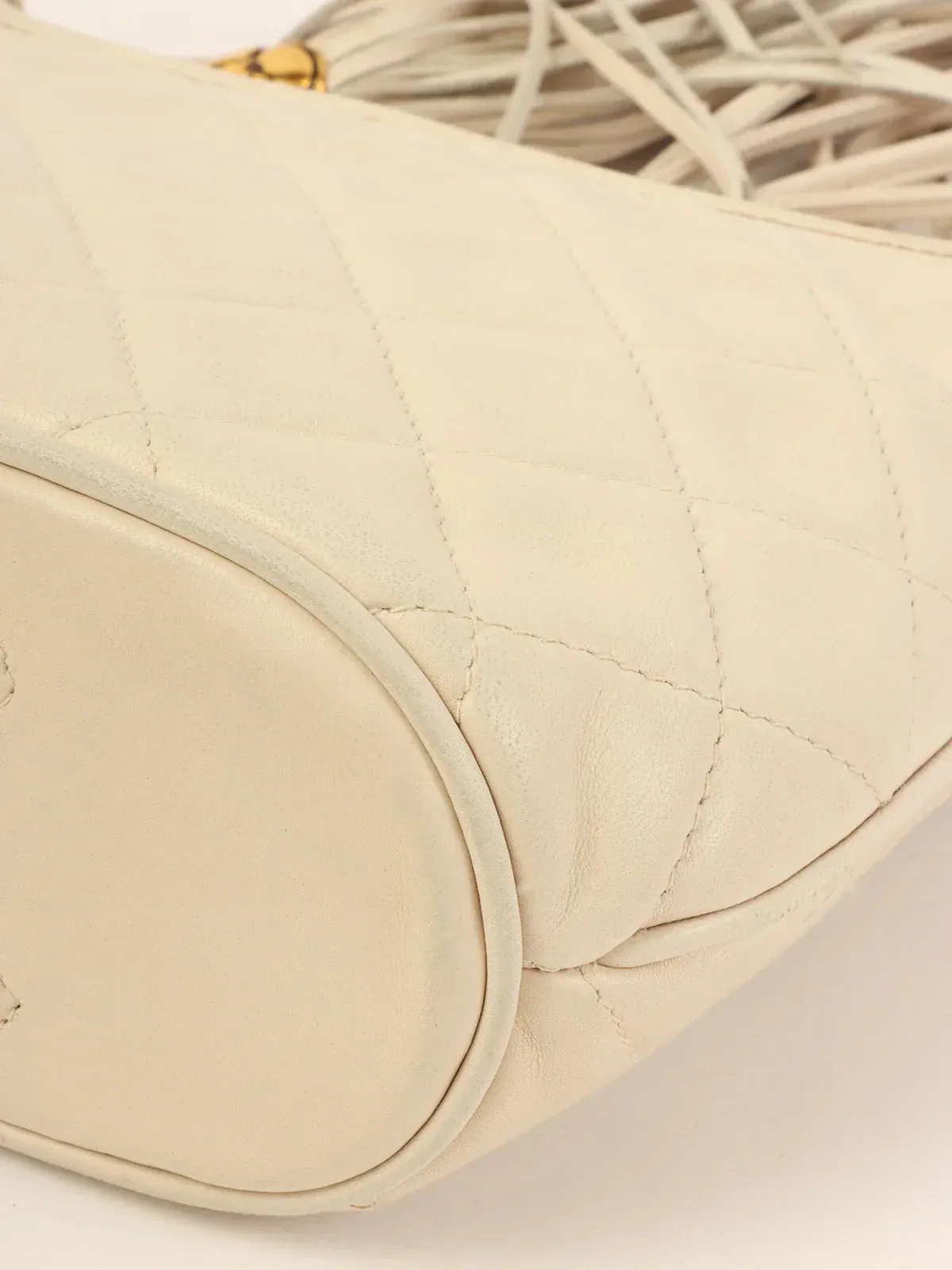 CHANEL Around 1990 Made Cc Mark Stitch Tassel Design Shoulder Bag White