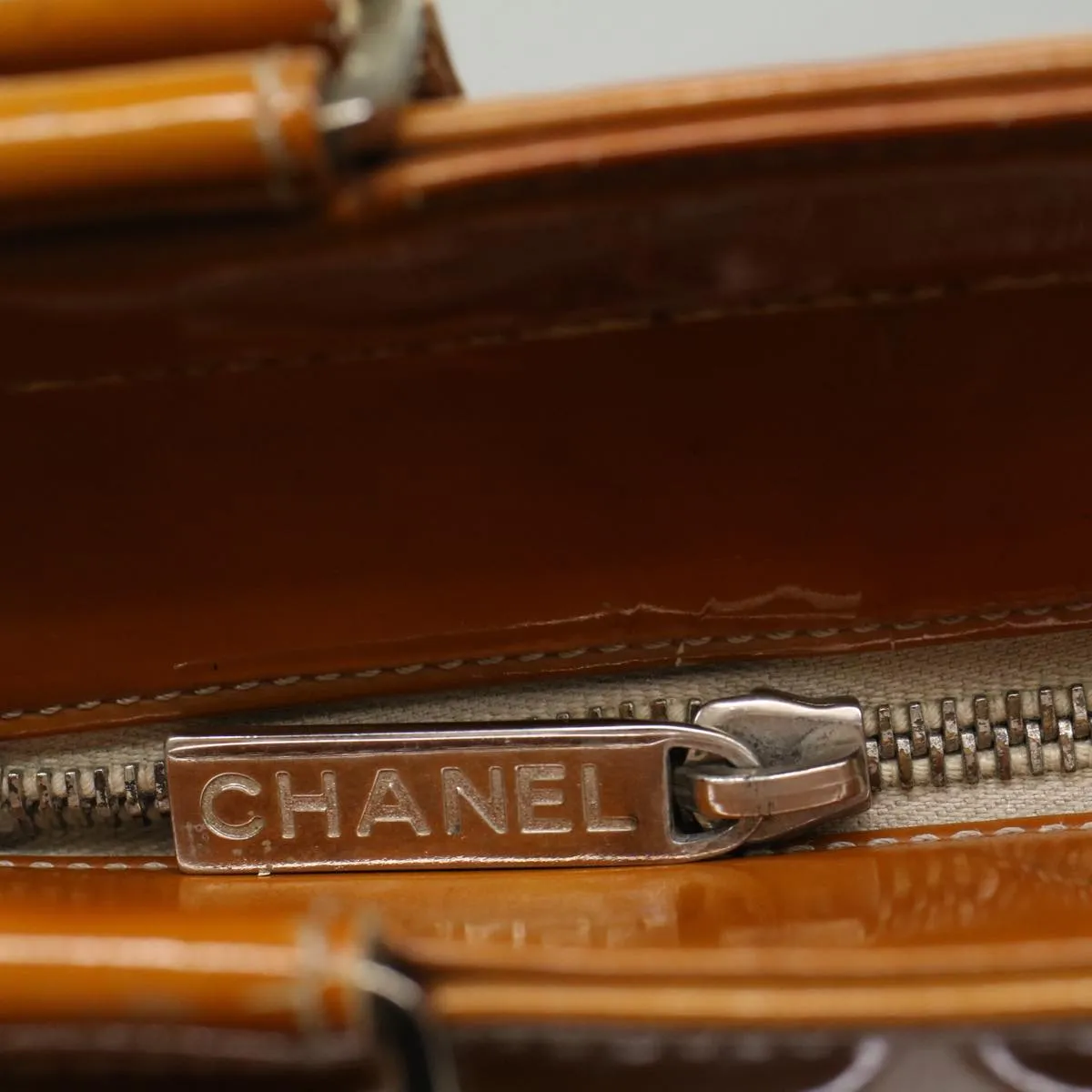 CHANEL Choco Bar Shoulder Bag Patent leather Yellow CC Auth 53382