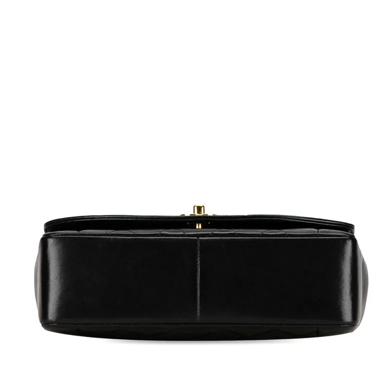 Chanel Diana Flap Crossbody Bag  Leather Shoulder Bag in Good condition