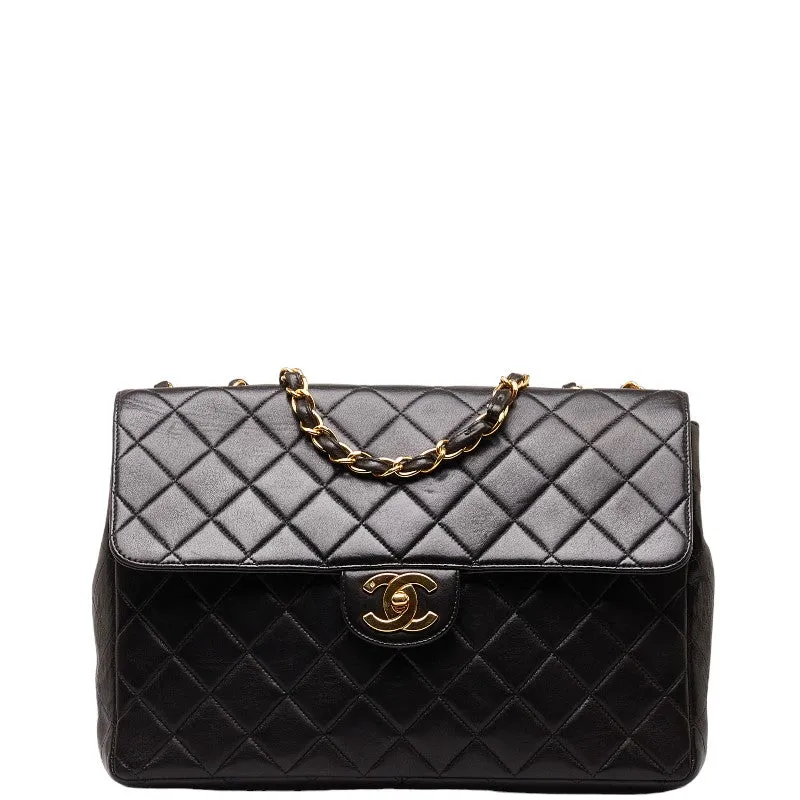 Chanel Jumbo Quilted Leather Single Flap Bag Leather Shoulder Bag in Good condition