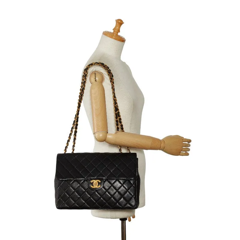 Chanel Jumbo Quilted Leather Single Flap Bag Leather Shoulder Bag in Good condition