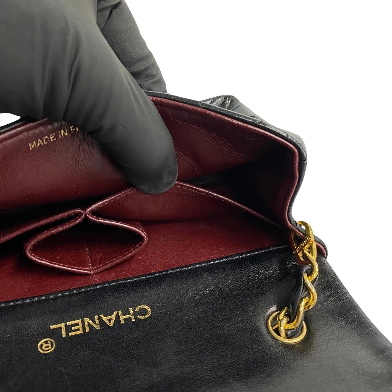 Chanel Matelasse Lambskin Full Flap 19Cm Leather Mini Shoulder Bag Leather Shoulder Bag 64159 in Good condition