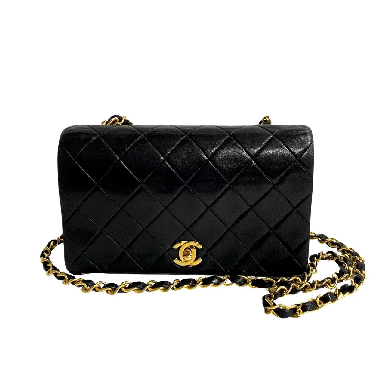 Chanel Matelasse Lambskin Full Flap 19Cm Leather Mini Shoulder Bag Leather Shoulder Bag 64159 in Good condition