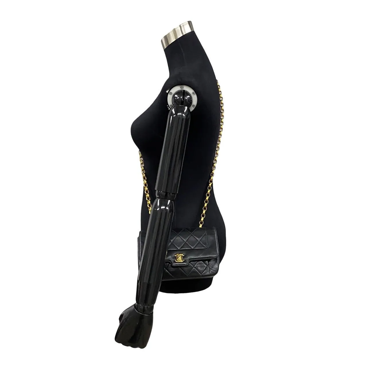 CHANEL Shoulder Bag lambskin black Matrasse