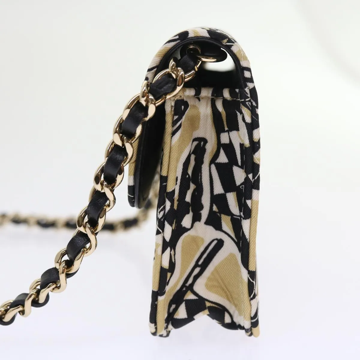 CHANEL Shoulder Bag