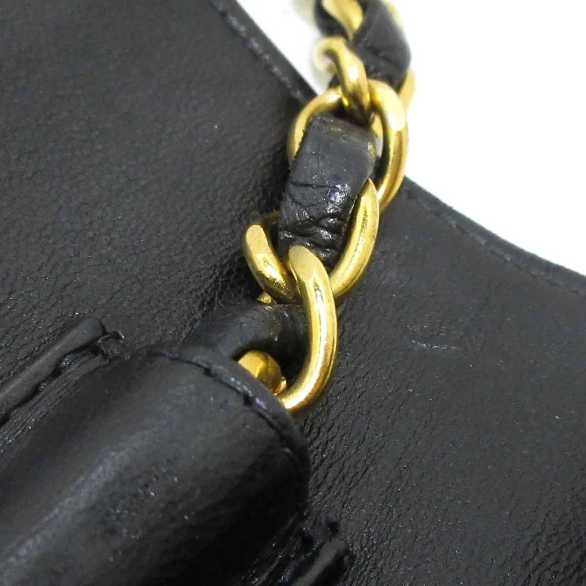 CHANEL Shoulder Bag