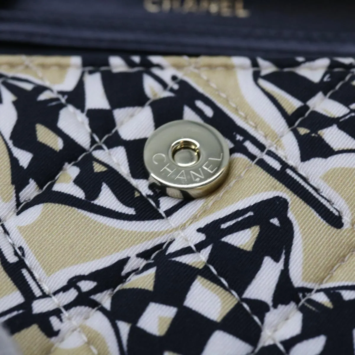 CHANEL Shoulder Bag