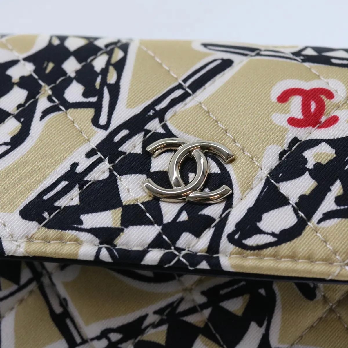CHANEL Shoulder Bag