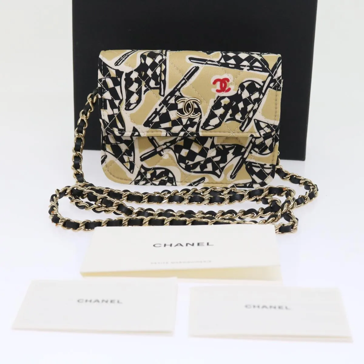 CHANEL Shoulder Bag