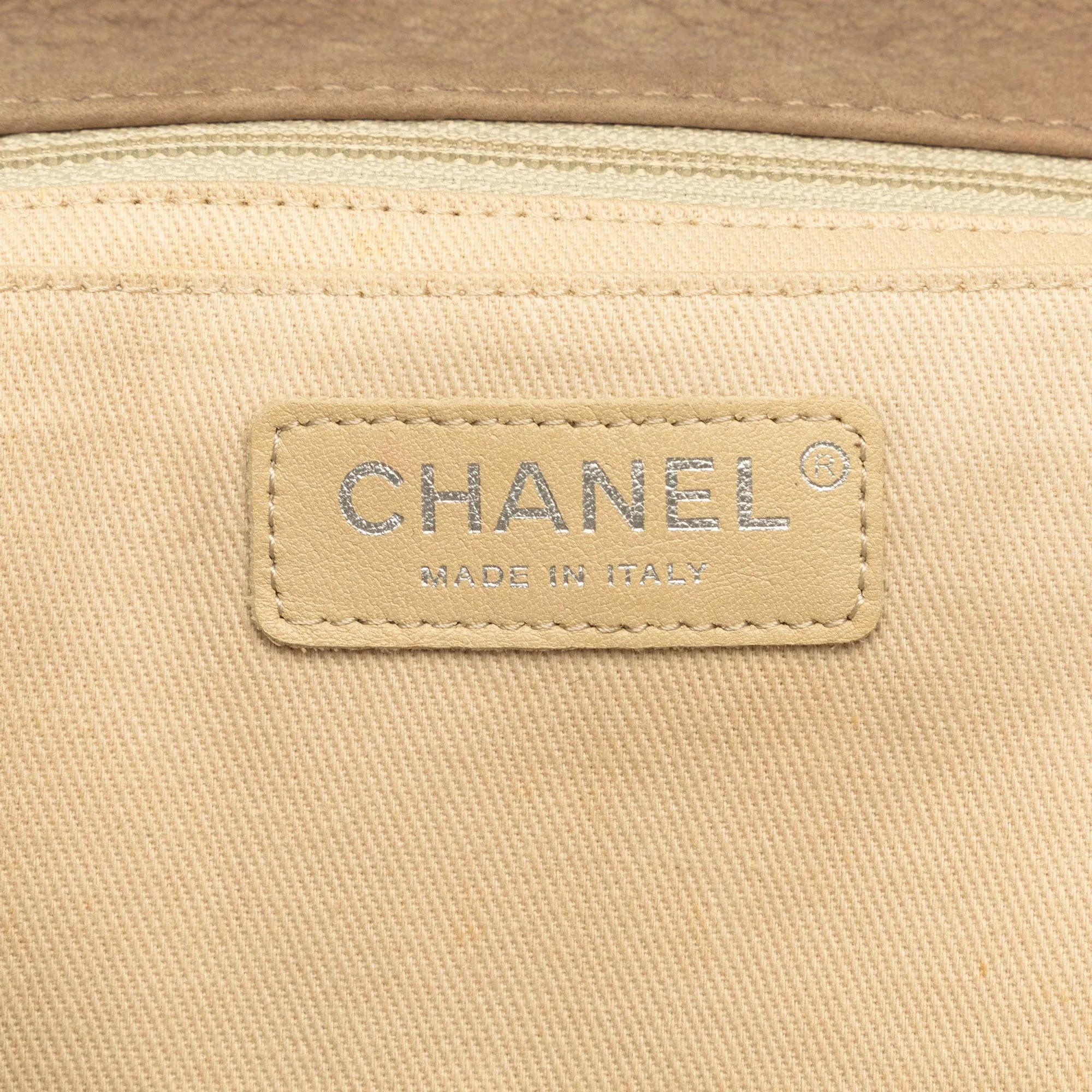 Chanel Ultimate Stitch Accordion Shoulder Bag (SHG-78qquf)