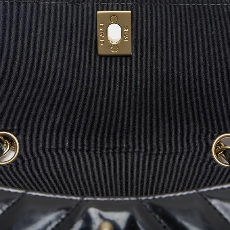 Chanel V-stick Turn-Lock Chain Shoulder Emal Black  Shoulder Bag  Shoulder Bag Mini Shoulder Ladies Bag Hybrid ?? Ship?? SS Himalan Bookstore Online