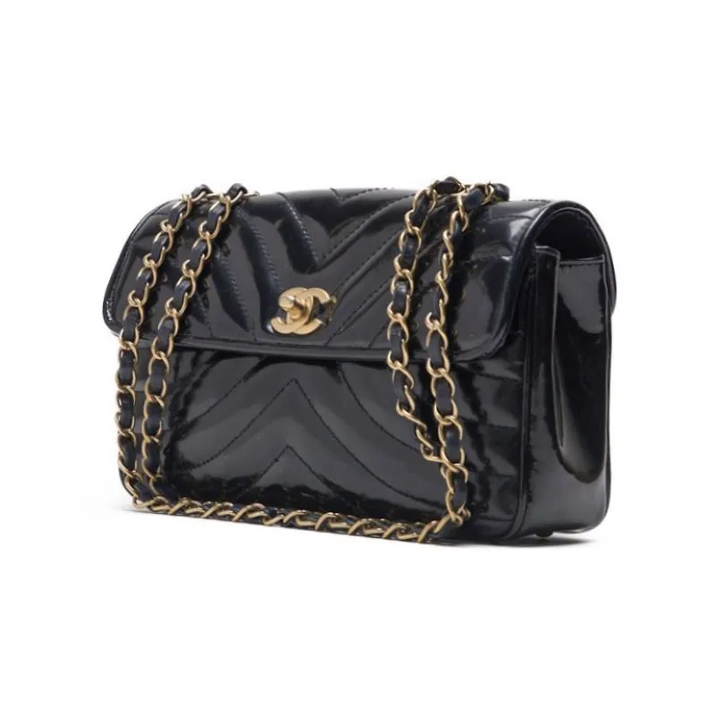 Chanel V-stick Turn-Lock Chain Shoulder Emal Black  Shoulder Bag  Shoulder Bag Mini Shoulder Ladies Bag Hybrid ?? Ship?? SS Himalan Bookstore Online