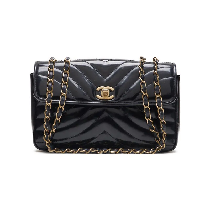 Chanel V-stick Turn-Lock Chain Shoulder Emal Black  Shoulder Bag  Shoulder Bag Mini Shoulder Ladies Bag Hybrid ?? Ship?? SS Himalan Bookstore Online