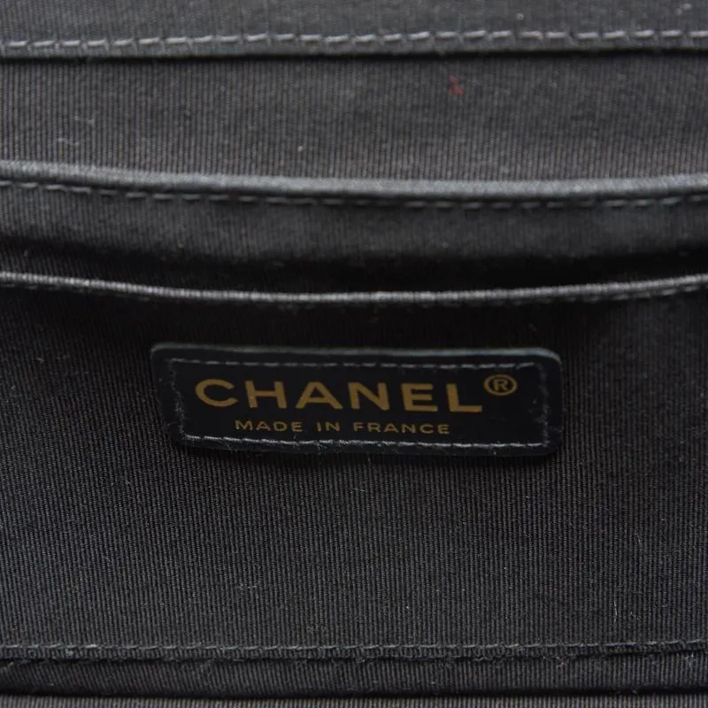 Chanel V-stick Turn-Lock Chain Shoulder Emal Black  Shoulder Bag  Shoulder Bag Mini Shoulder Ladies Bag Hybrid ?? Ship?? SS Himalan Bookstore Online