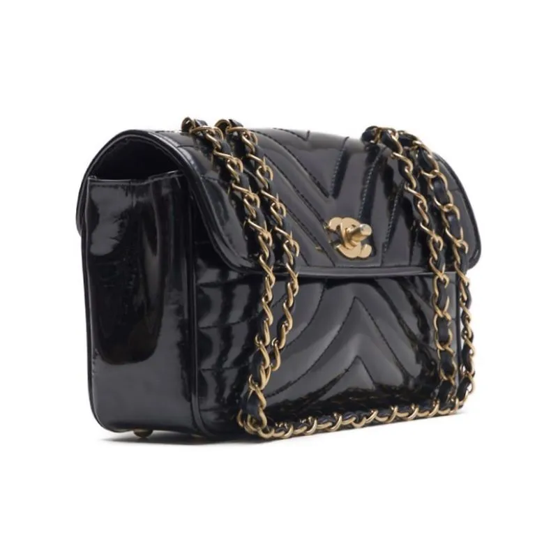 Chanel V-stick Turn-Lock Chain Shoulder Emal Black  Shoulder Bag  Shoulder Bag Mini Shoulder Ladies Bag Hybrid ?? Ship?? SS Himalan Bookstore Online
