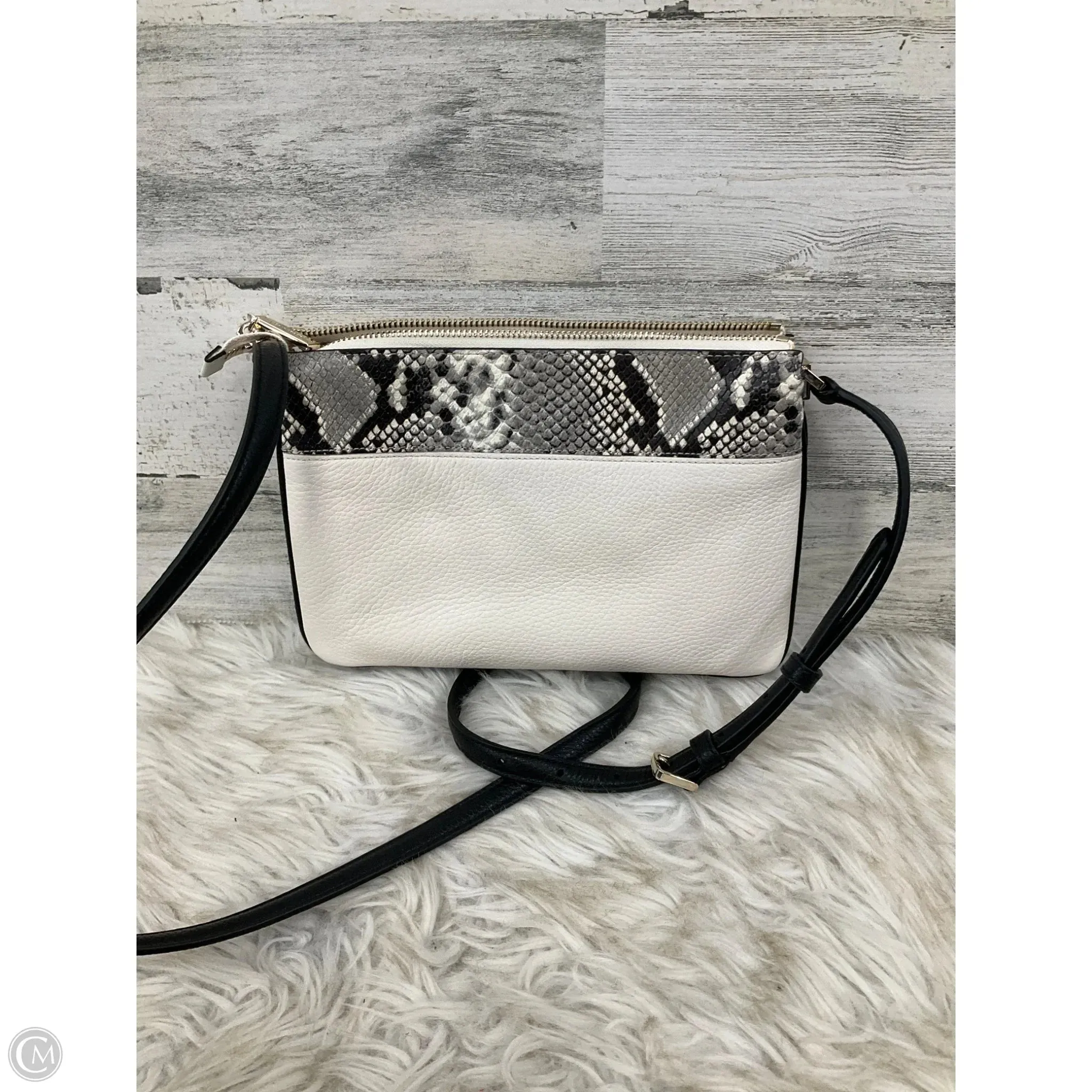 Crossbody Designer By Kate Spade, Size: Medium