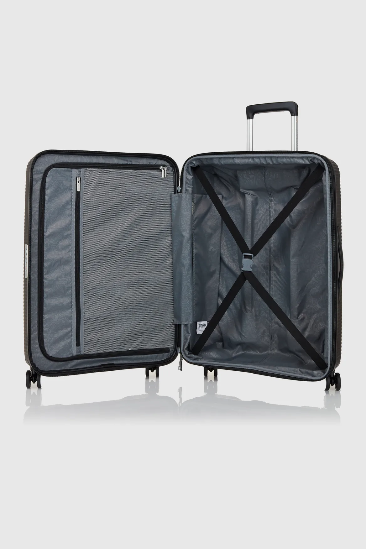 Curio 2 69cm Suitcase