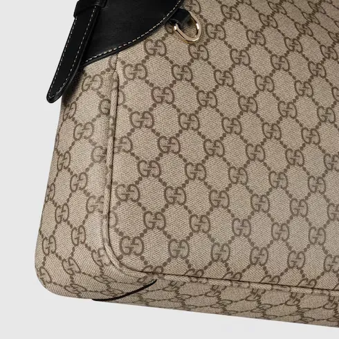 GG Emblem medium shoulder bag