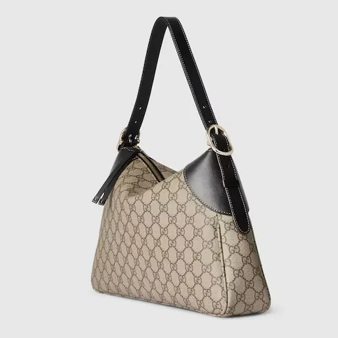 GG Emblem medium shoulder bag