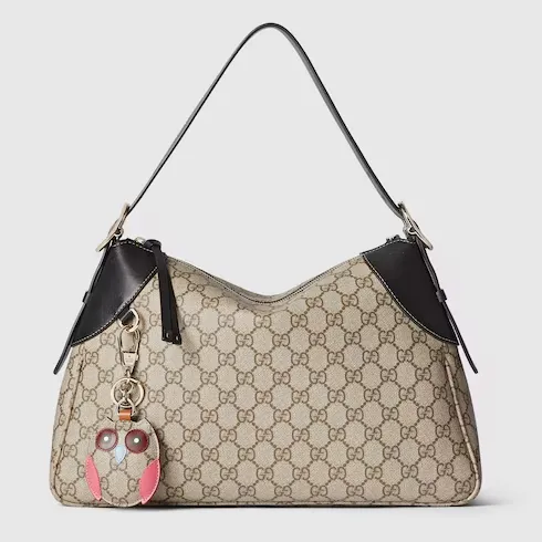 GG Emblem medium shoulder bag
