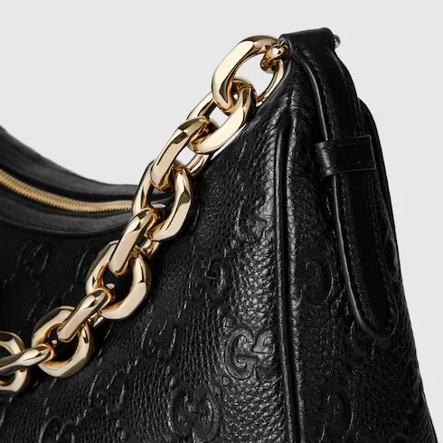 GG Emblem medium shoulder bag