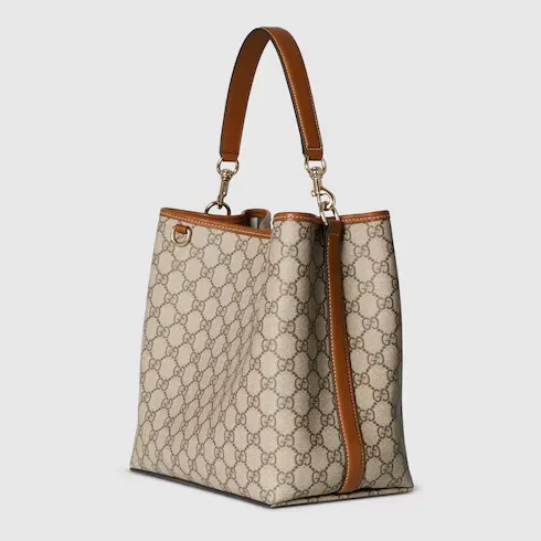 GG Emblem small shoulder bag