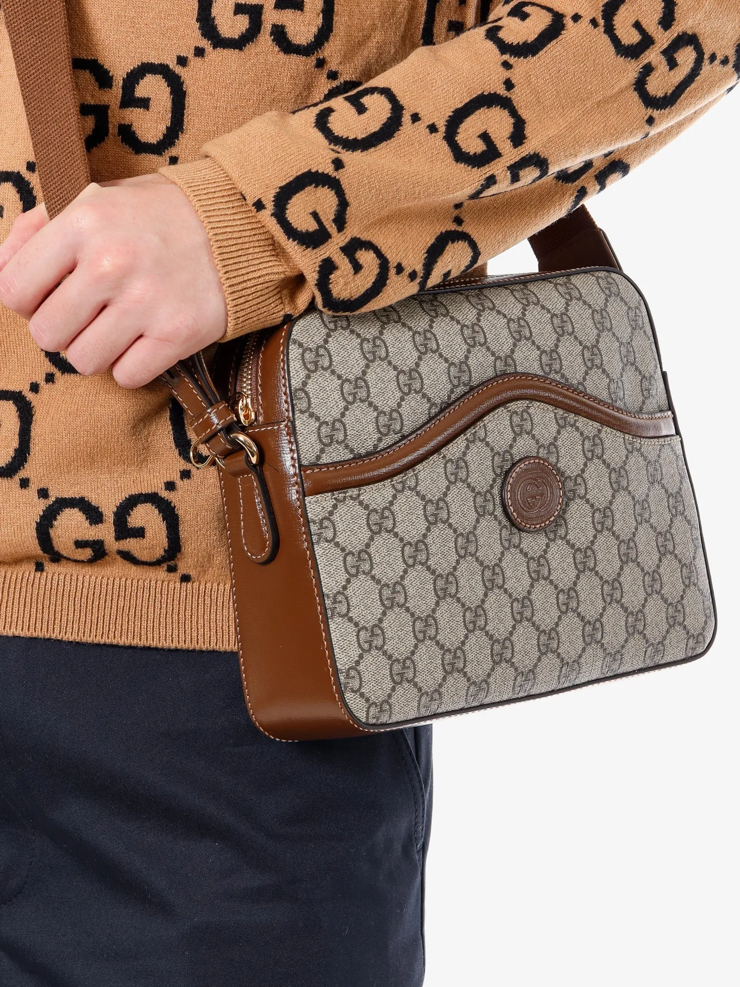 Gucci Man Gucci Man Beige Shoulder Bags