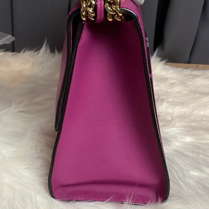 Gucci Padlock Small Shoulder Bag in Pink Leather