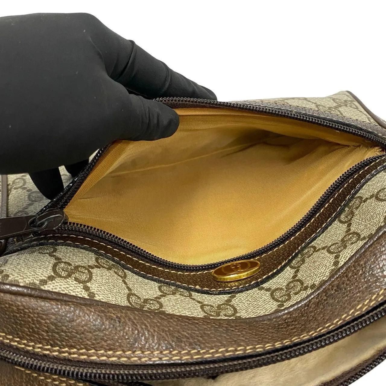 GUCCI Shoulder Bag leather Brown