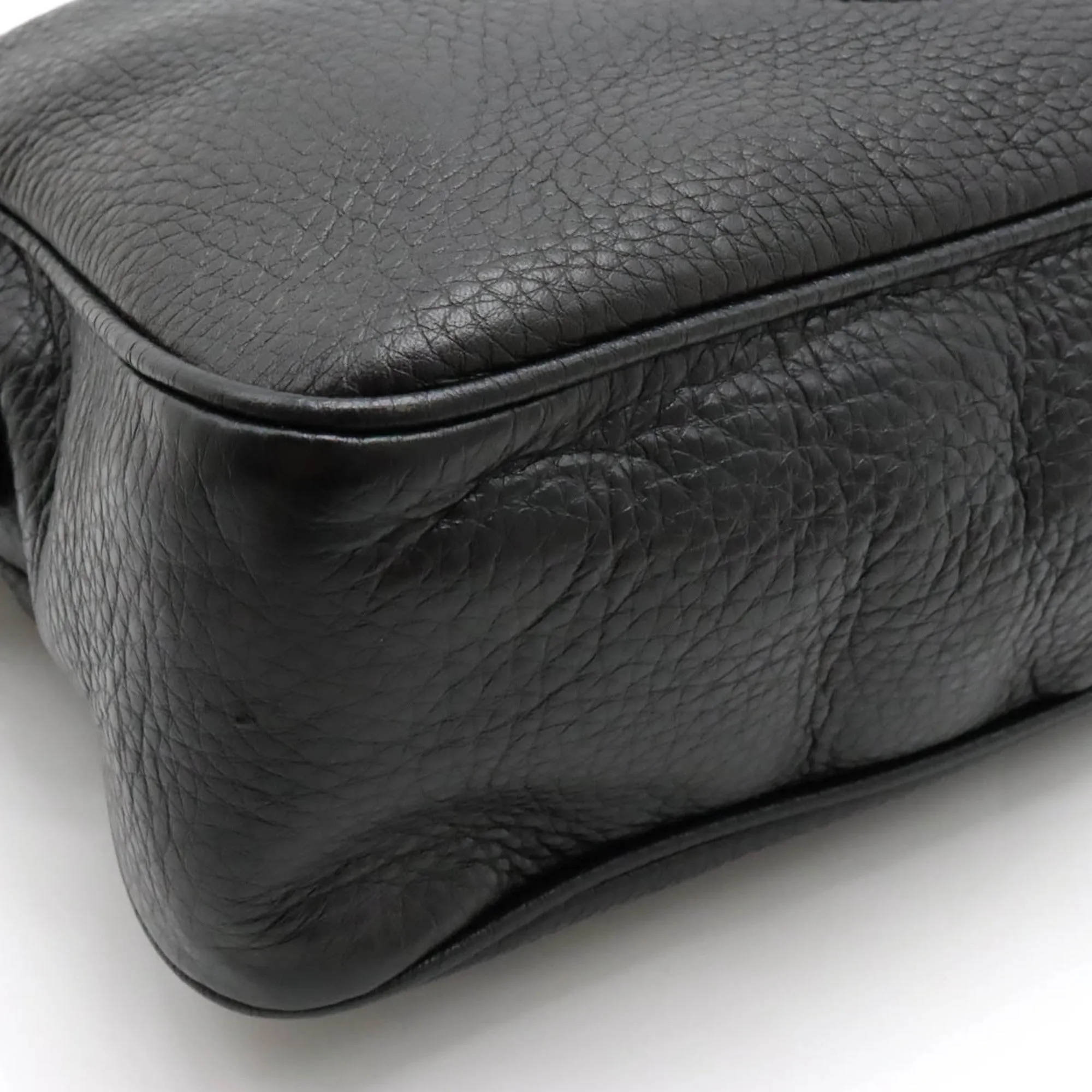 GUCCI Soho Interlocking G Chain Shoulder Bag Tassel Leather Black 308983