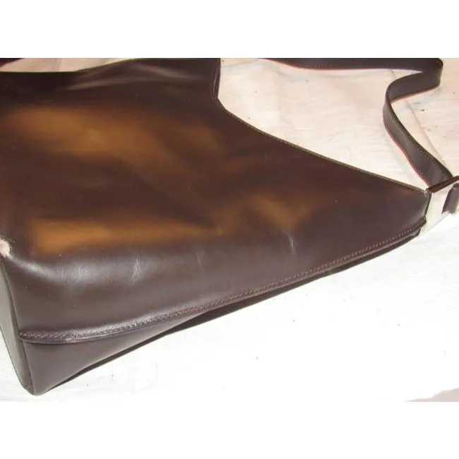 Gucci Vintage Brown Leather With V Top And Strap Shoulder Bag