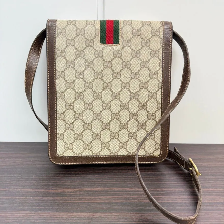 Gucci Vintage GG Supreme Canvas Shoulder Bag Brown Medium