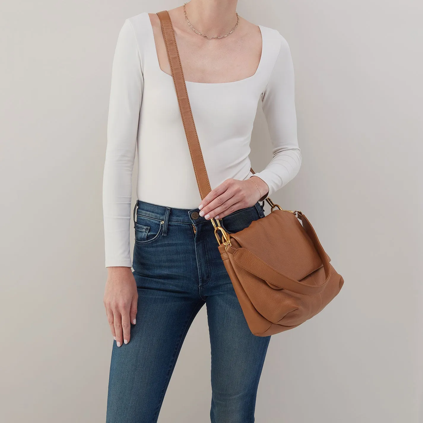 Harley Convertible Shoulder Bag in Pebbled Leather - Warm Honey