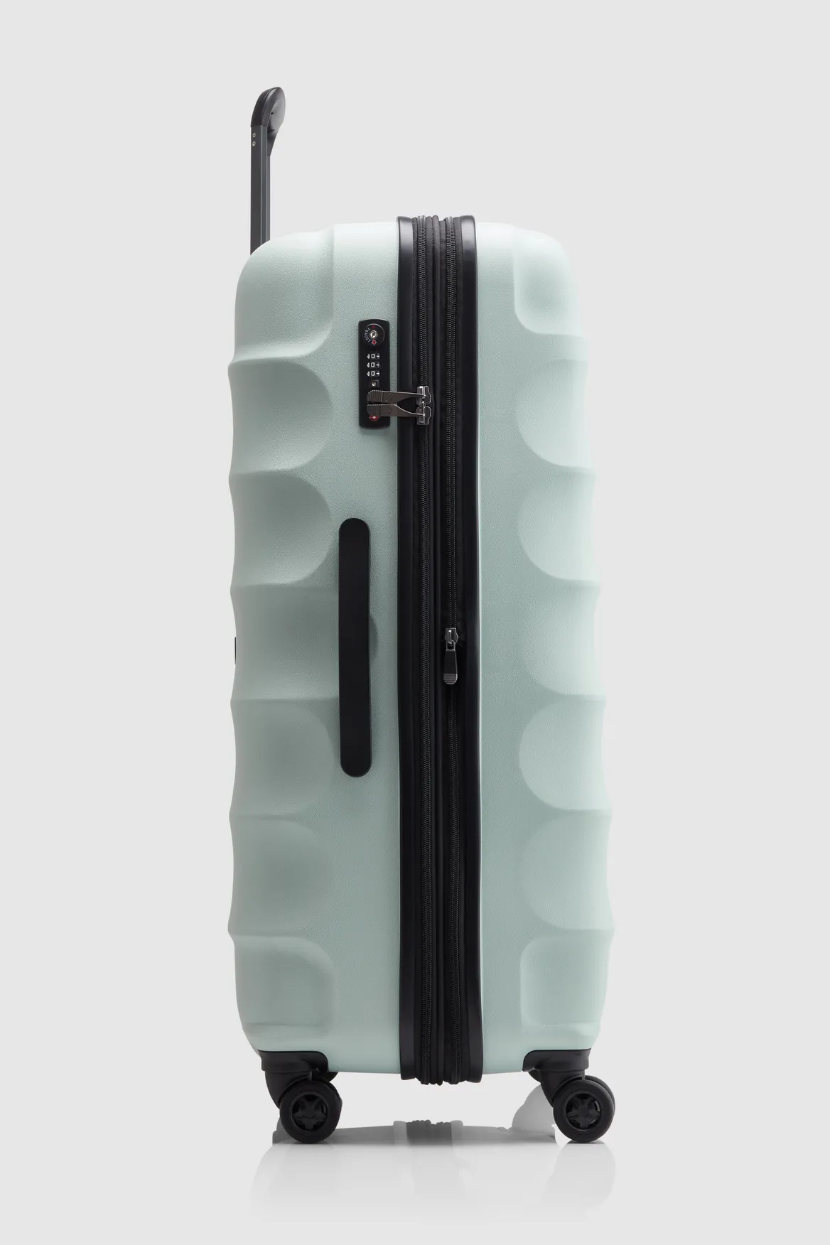 Juno Check-In 79cm Suitcase