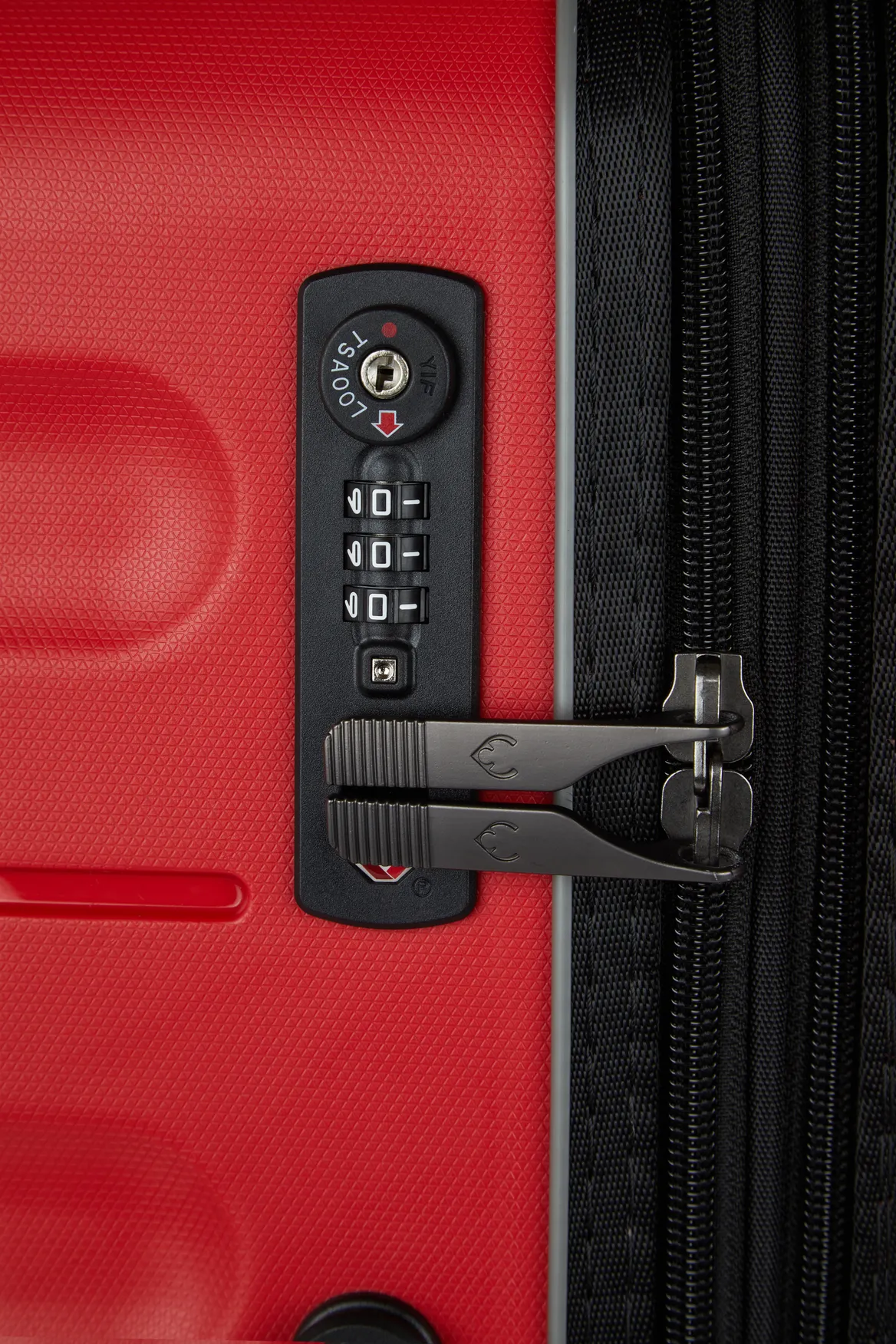 Lincoln Carry-On 55cm Suitcase