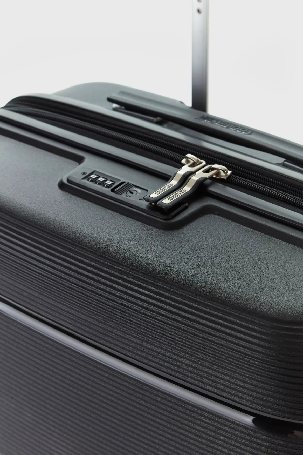 Linex 66cm Suitcase