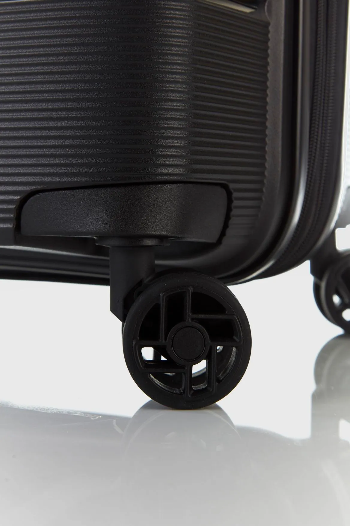 Linex 66cm Suitcase