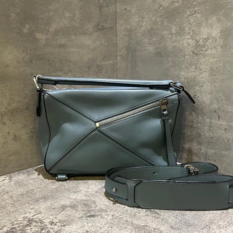 Loewe Puzzle Green Leather Shoulder Bag Medium