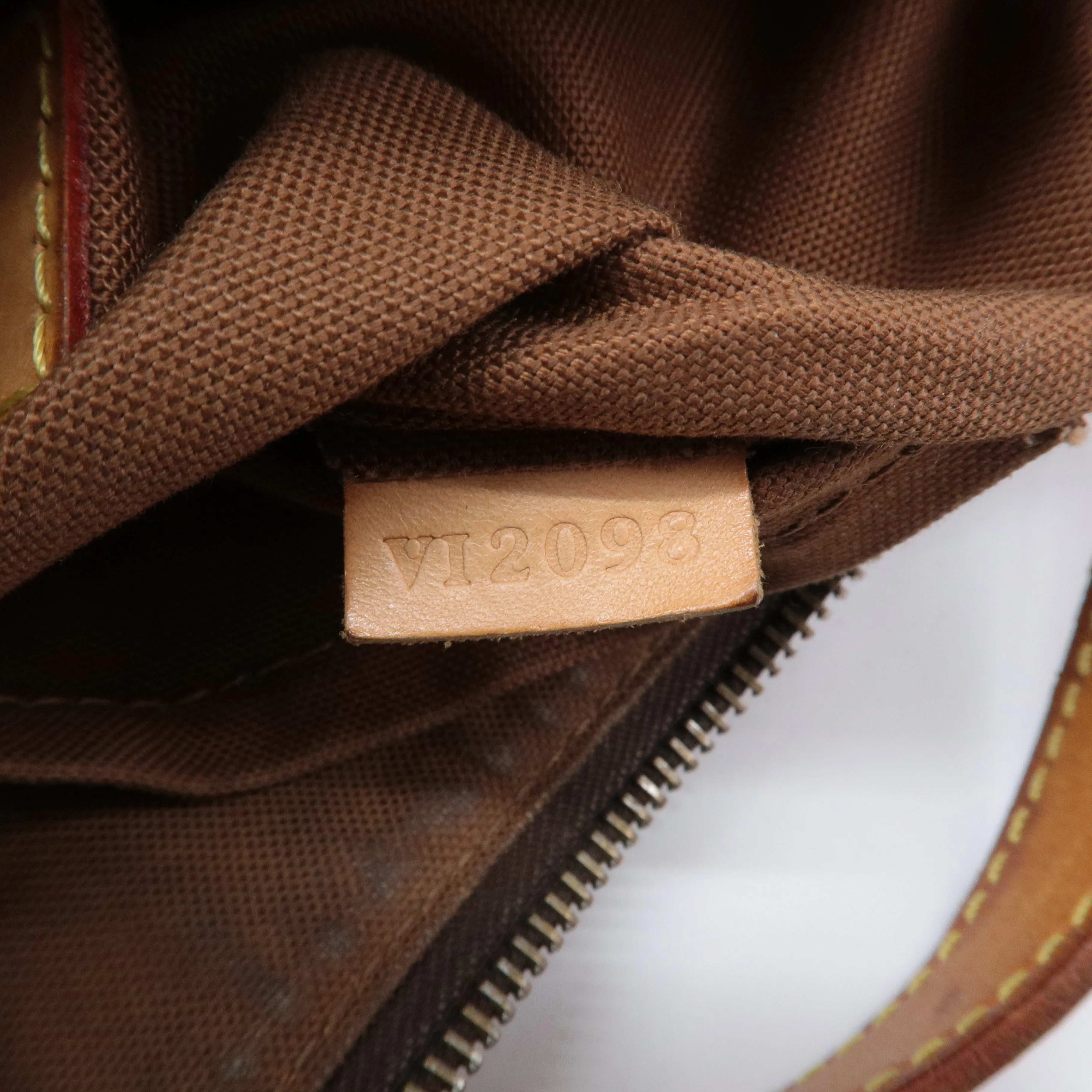Louis Vuitton Monogram Odeon MM Crossbody Shoulder Bag M56389