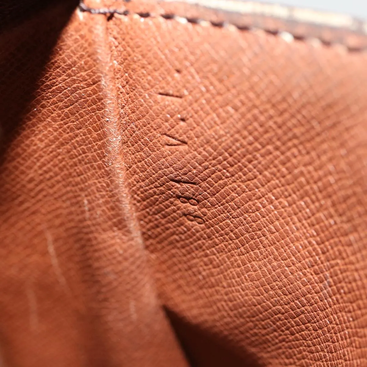LOUIS VUITTON Monogram Saint Cloud PM Shoulder Bag M51244 LV Auth ar8701