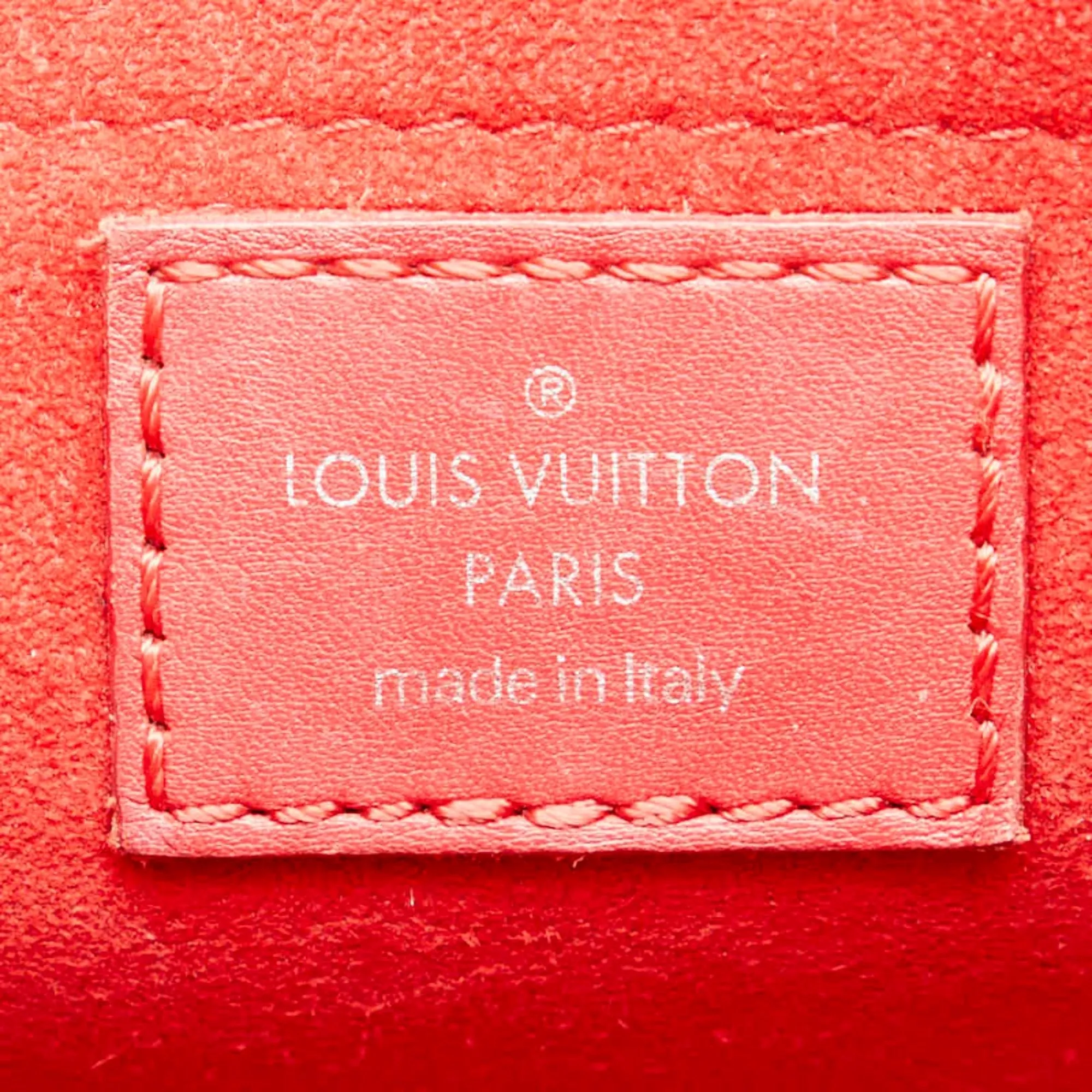LOUIS VUITTON New wave Shoulder Bag